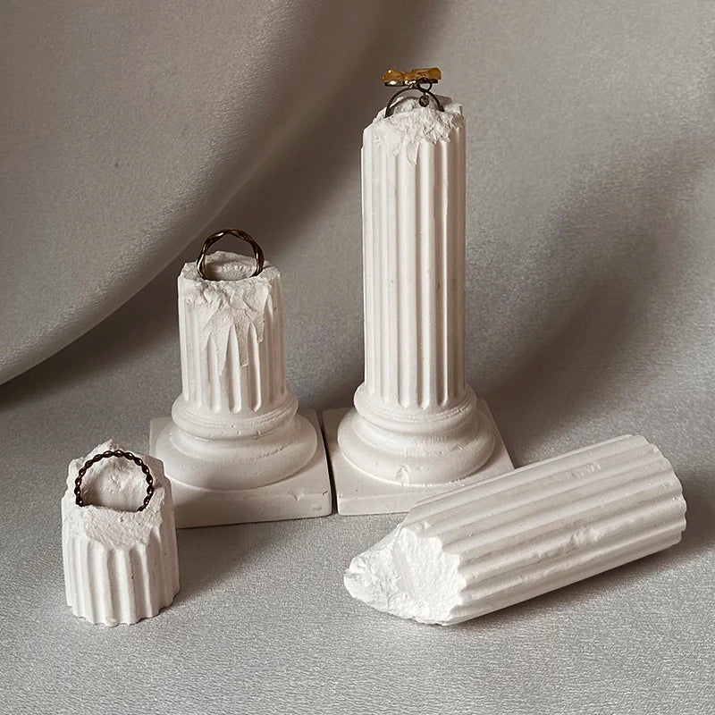 Roman Column Ring Display Stand - Vintage European Plaster Jewelry Holder, Weathered Broken Finish for Rings Window Showcase Dec