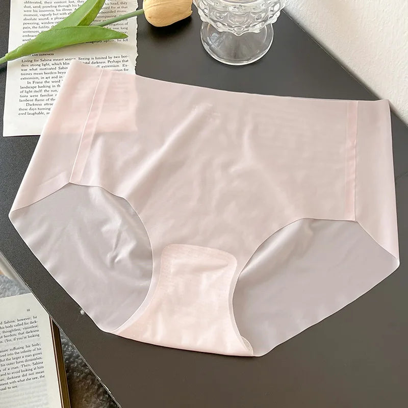 Summer Ice Silk Seamless Underwear Ladies Summer Ultra-thin Sense Quick-drying Pants 3D Peach Hip Fitness Briefs Panties