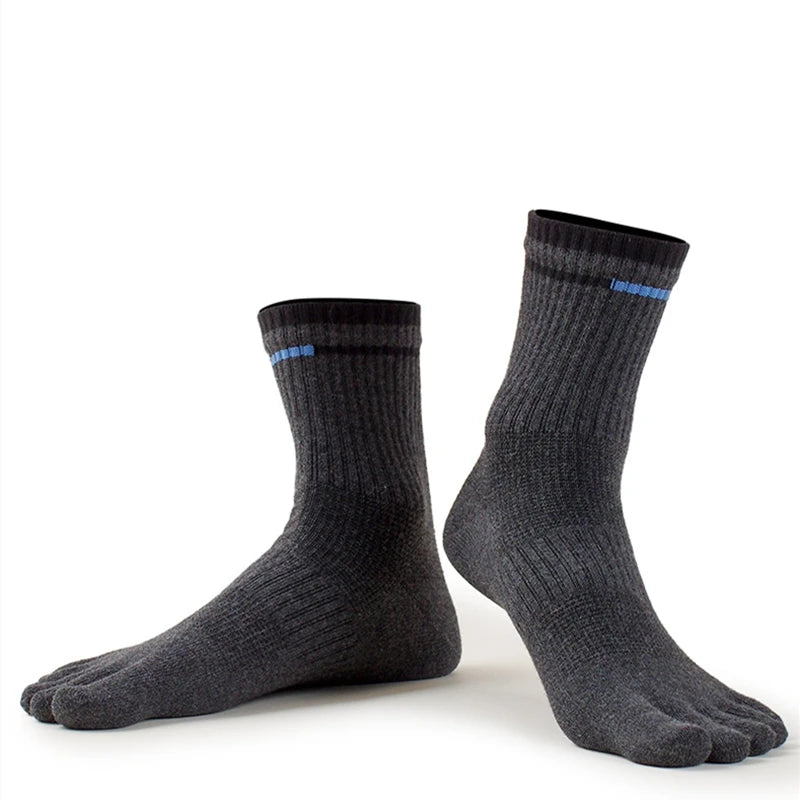2026 New Elastic Men's Sports Socks Soft Breathable Cotton Women Fitness Sweat Wicking Split Toe Socks Outdoor Hiking Socks