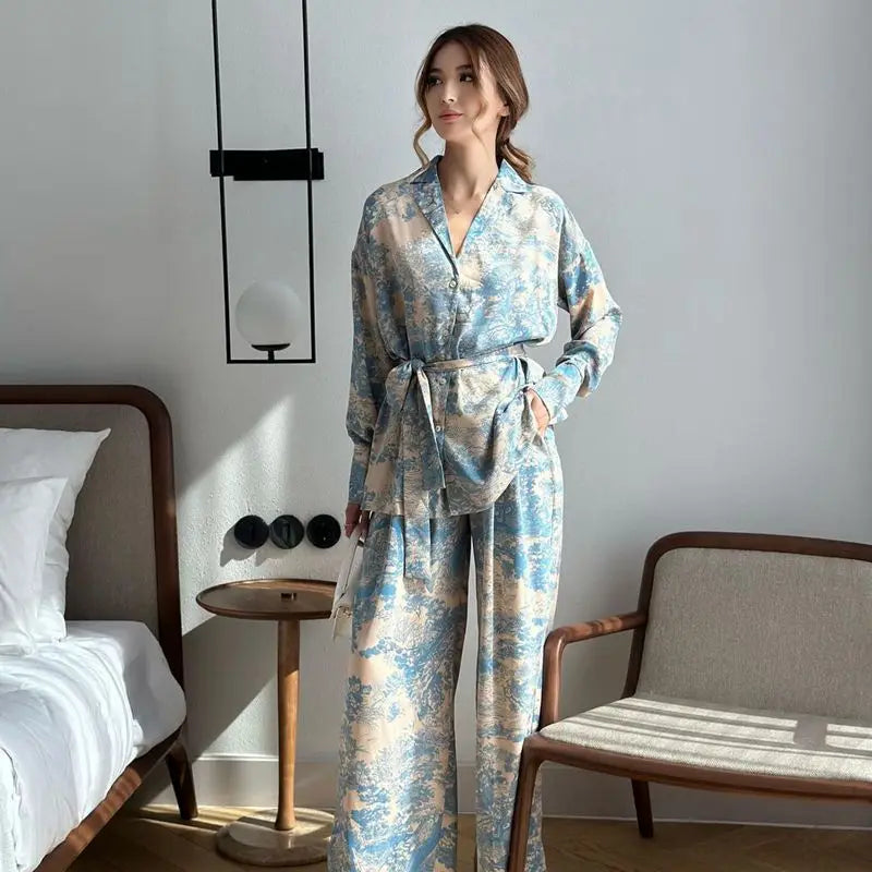 Hot Selling New Fashionable Sleepwear French Printed Long Sleeved Blue Graffiti Two-Piece Pajamas High Waisted Women's Pajamas