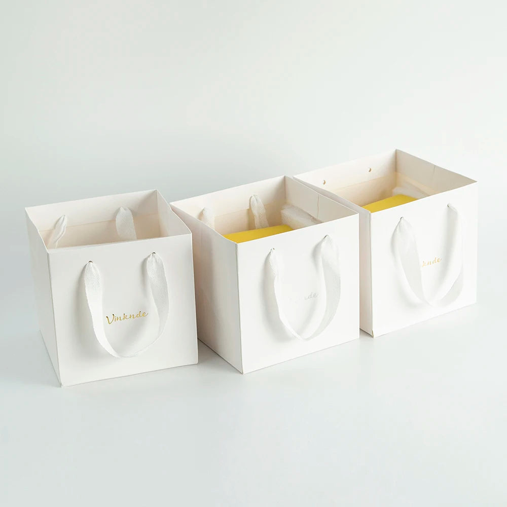 24pcs Custom Logo Print Wholesale Grocery White Brown Black Kraft Paper Gift Bag with Handle Wedding Party Xmas Packaging Bag