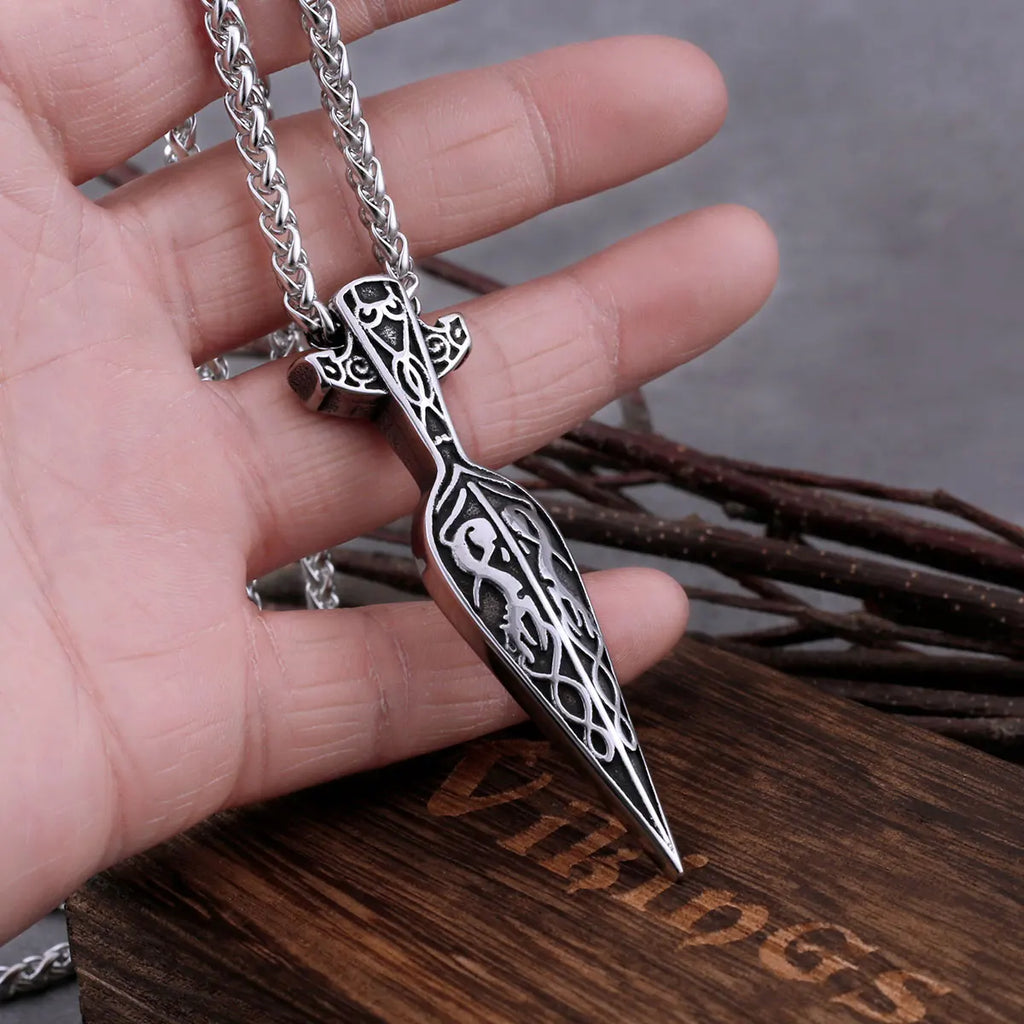 Fashion Viking Spartan Warrior Spear Necklace Men Nordic Amulet Vintage Pendant Necklace Hip Hop Stainless Steel Jewelry