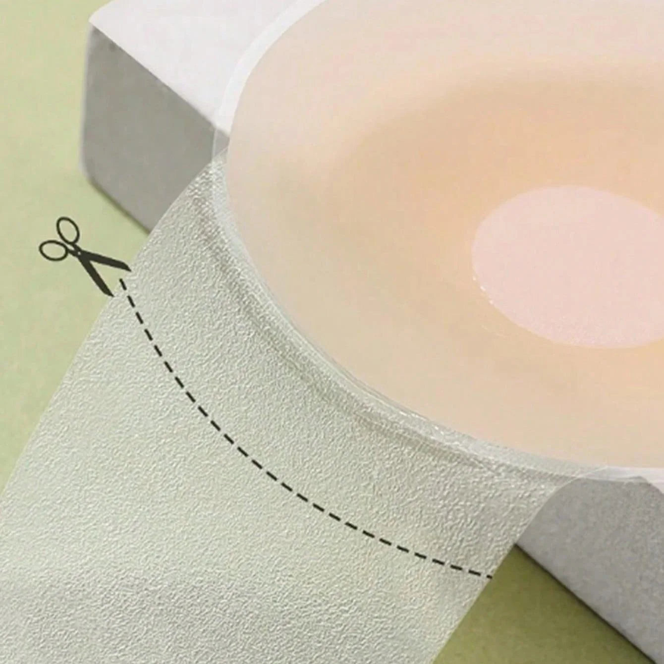 2 pieces/set of round women's silicone breast patches, ultra-thin anti protrusion solid adhesive breast patches