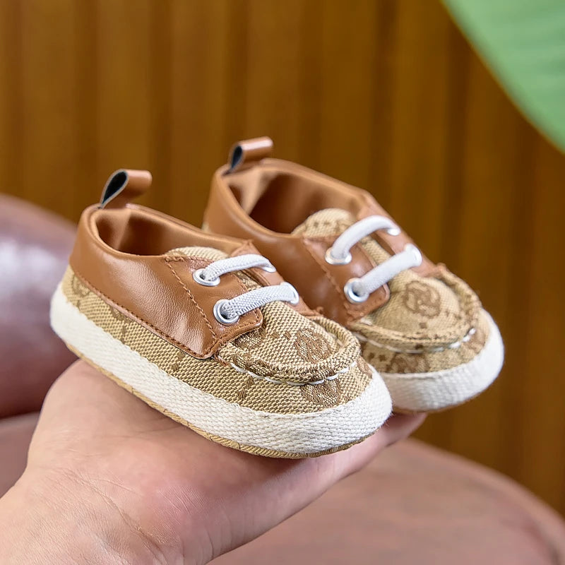Spring and Autumn Soft-Soled Baby Shoes for 0-1 Year Old Boys and Girls, Toddler Shoes, Spring and Autumn Retro Cloth Shoes