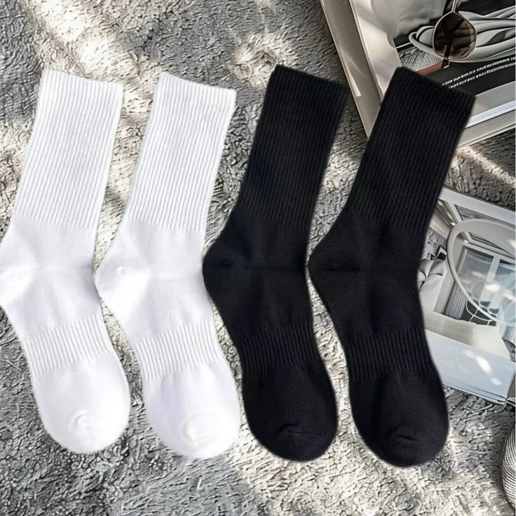20Pairs Pure Cotton Men's High Socks Classic Black White Breathable Sweat-Absorbent Warm Elastic Sports Socks